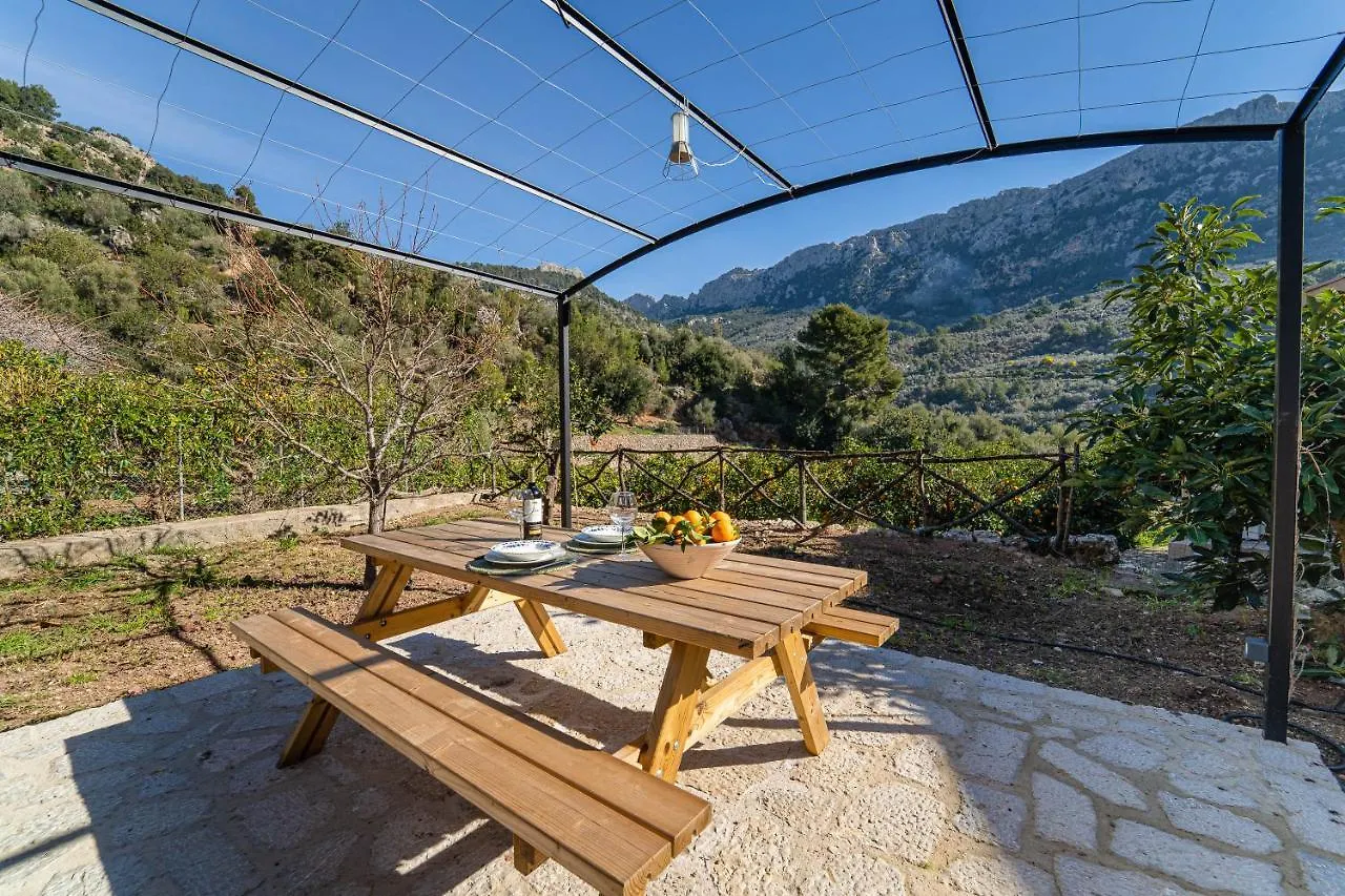 Se Taulera Villa Fornalutx Holiday home